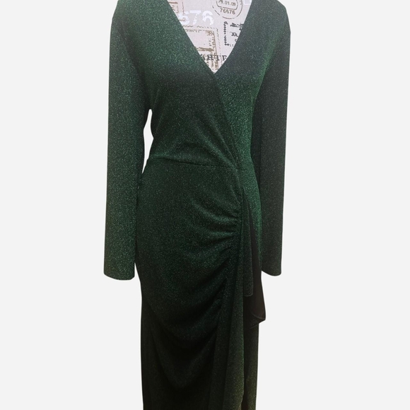 BloomChic Dresses & Skirts - BloomChic Shimmering Dark Green Long Sleeve Dress
